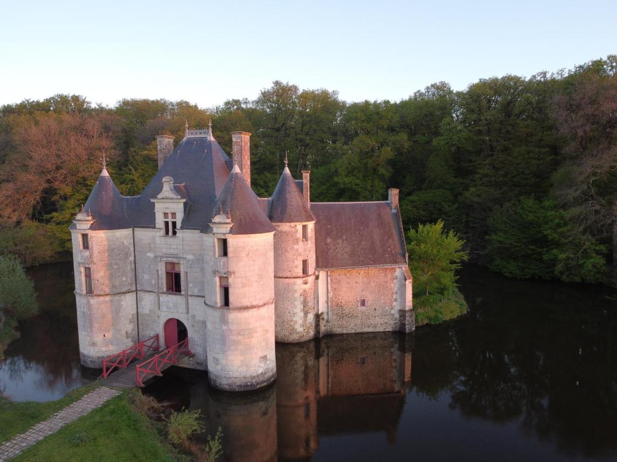 Le Chatelet Thilouze Exterior foto