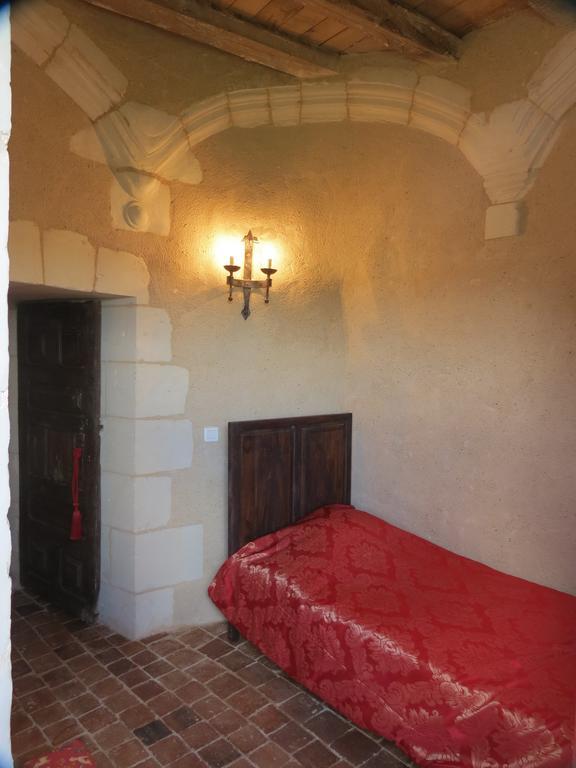 Le Chatelet Thilouze Exterior foto
